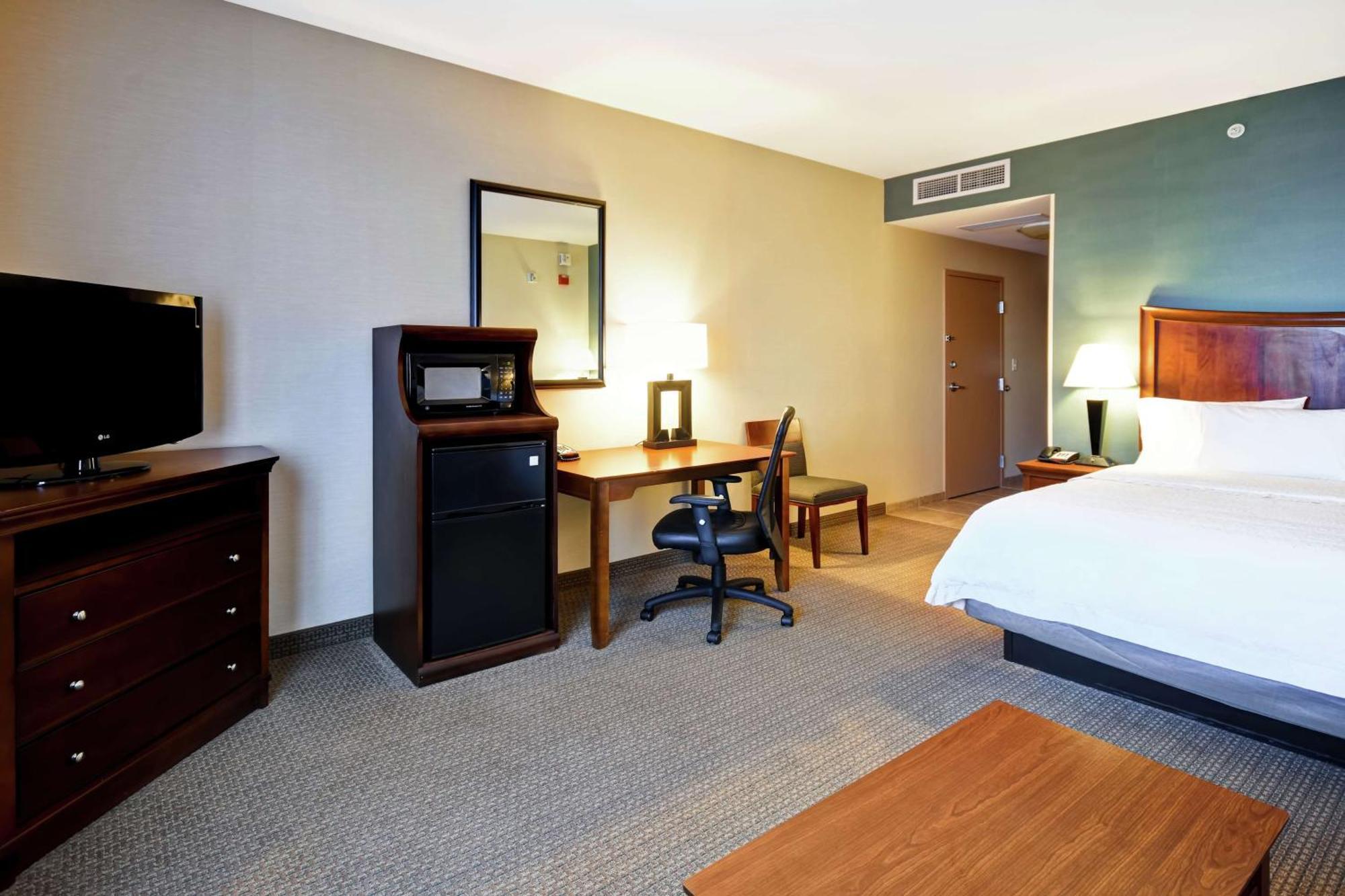 King Room with Sofa Bed - Hearing Accessible/Non-Smoking,1557849526:JPEG